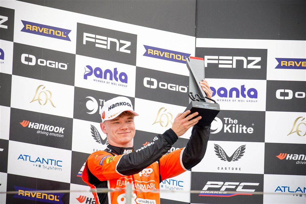 Sebastian Øgaard vil erobre føringen i Valencia
(Foto: Dutch Photo Agency)